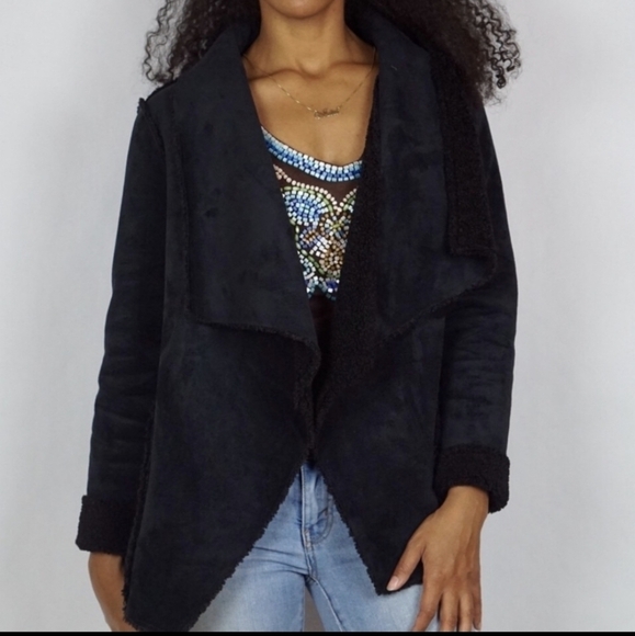 Velvet by Graham & Spencer Faux Velvet Black Sherpa Open Drape Jacket Size M - Picture 10 of 10